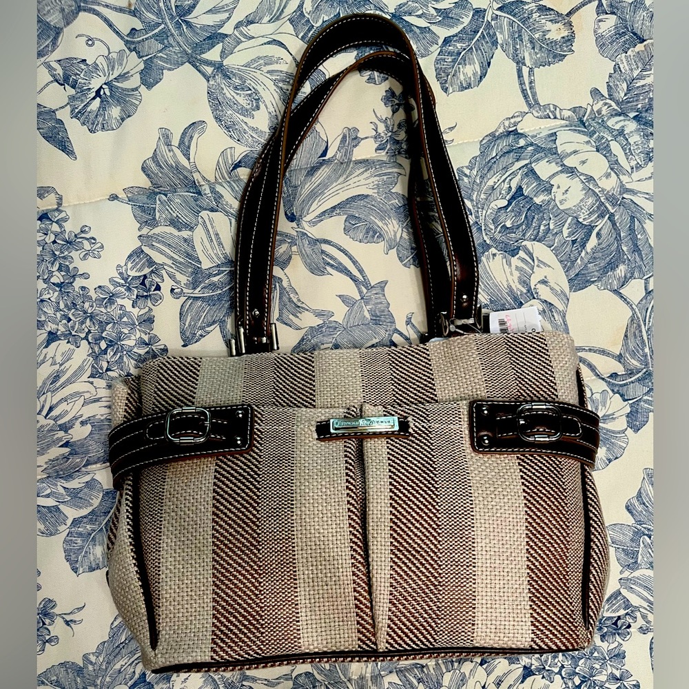 Eileen Aigner purse